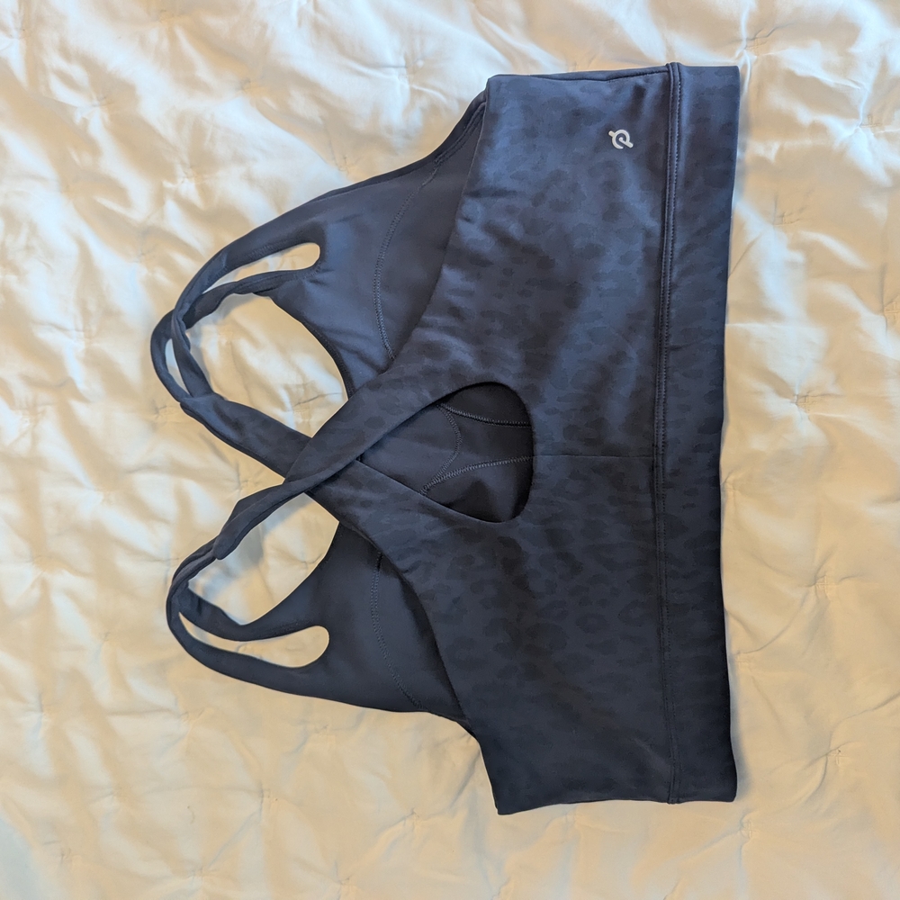 Peloton Red and Blue Activewear Set - Picture 4 of 4